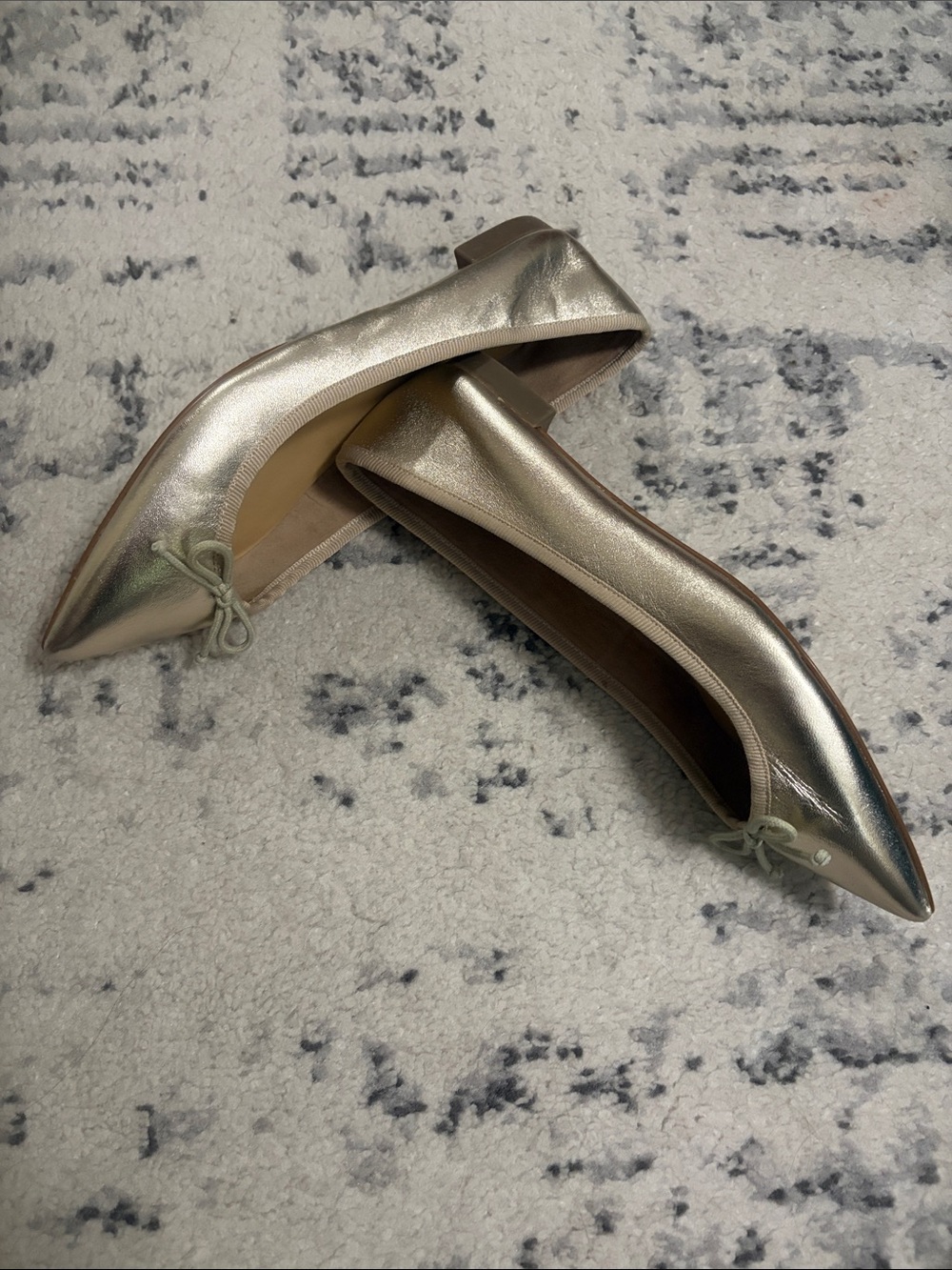 New Talbots Gold Pointed-Toe Bow Ballet Flats SZ 7 1/2 - Picture 4 of 5